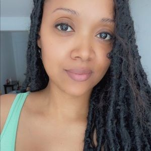 Meet your Posher, Nuria